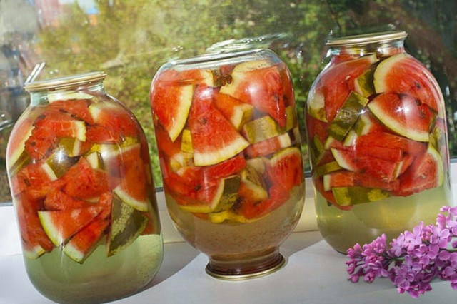 Watermelons in 3 liter jars for winter