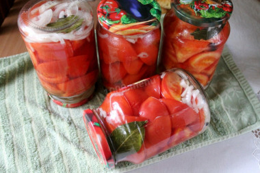 Tomatoes in jelly are awesome