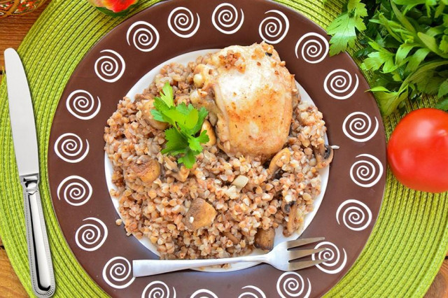 Buckwheat with chicken and mushrooms