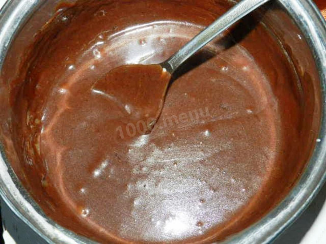 Chocolate glaze for eclairs