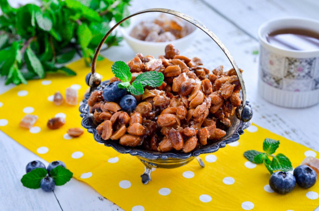 Peanuts in sugar