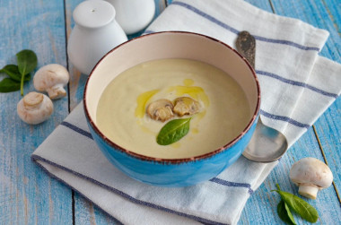 Mushroom puree soup with potatoes in a blender