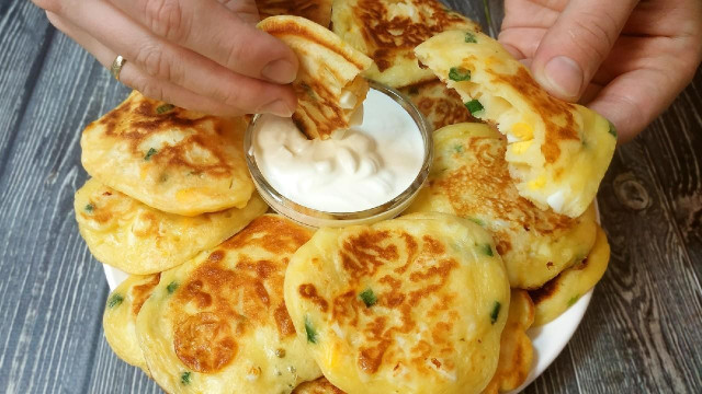 Lazy pies - pancakes with green onions and egg