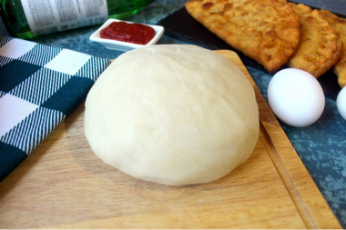 Dough for crunchy chebureks on mineral water