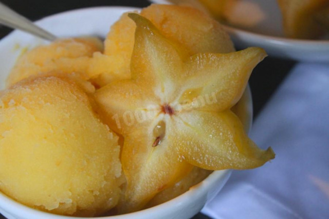 Sorbet with carambola