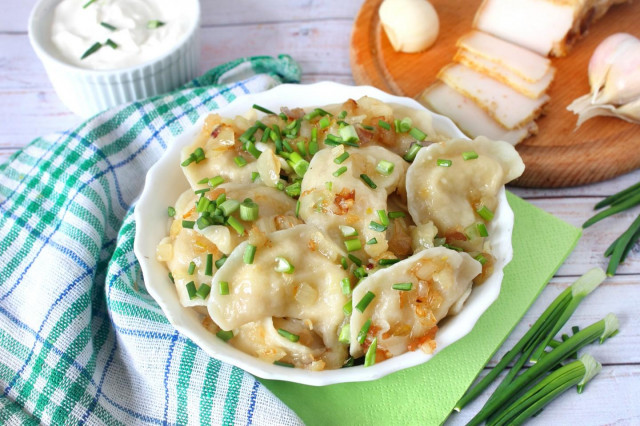 Dumplings with potatoes and bacon