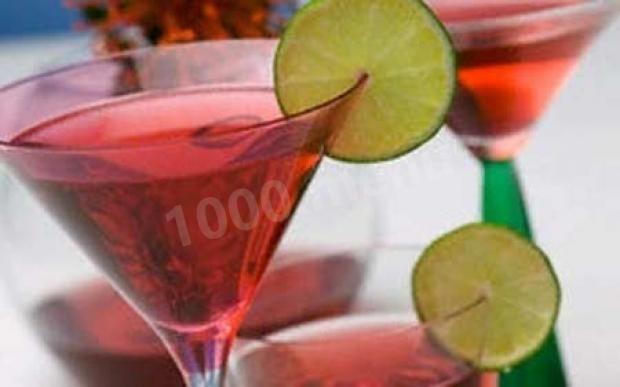 Cosmopolitan cocktail with orange liqueur