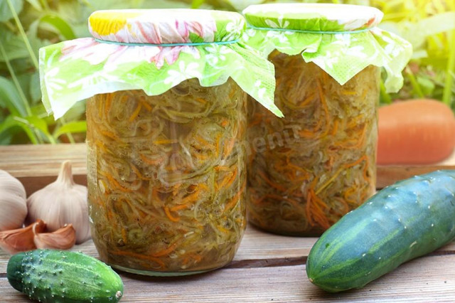 Cucumber and carrot salad will lick your fingers for the winter