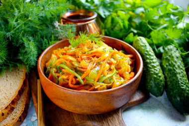 Salad with fried cucumbers