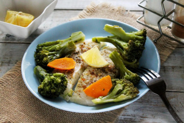 Fish with broccoli