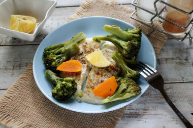 Fish with broccoli