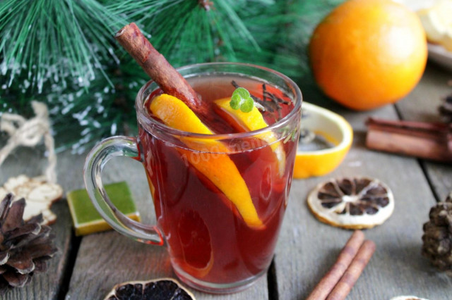 Classic mulled wine at home
