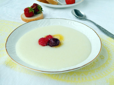 Semolina porridge in the microwave