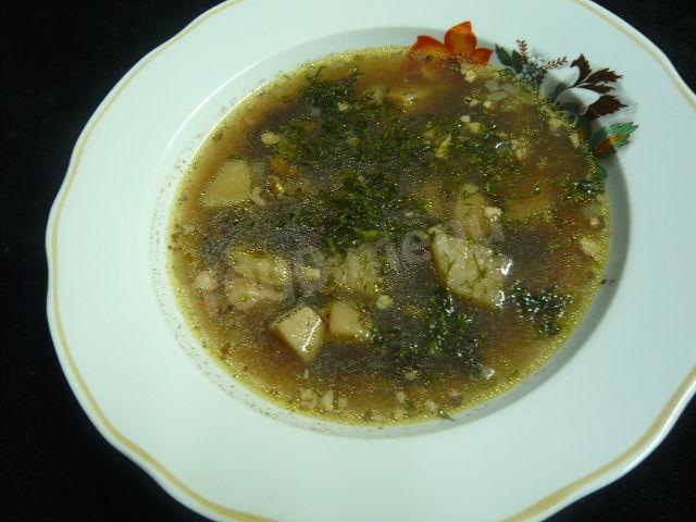 Bean soup with lean nuts