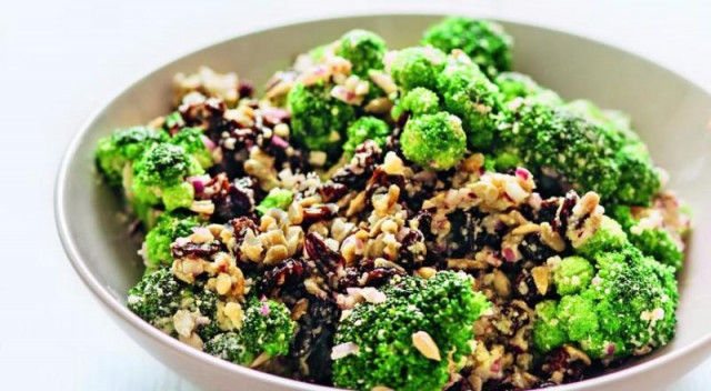 Broccoli salad with nuts and honey