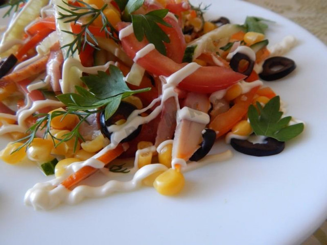 Parisel salad with smoked chicken