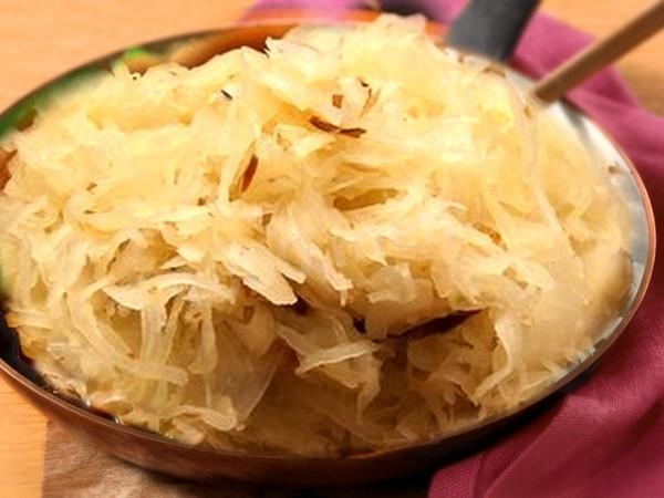 Cabbage with butter and spices in the microwave