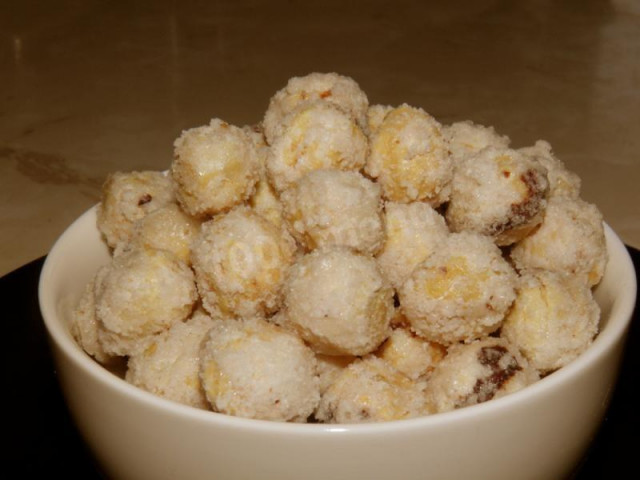 Hazelnuts in sugar