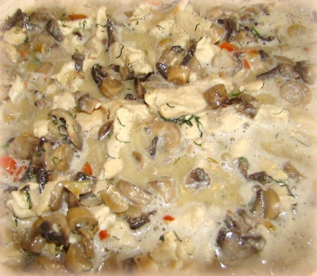 Chicken with mushrooms in Bulgarian