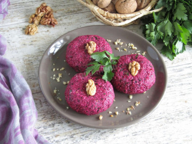 Georgian beetroot pkhali with nuts