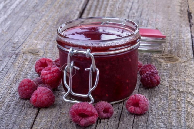 Raspberry jelly jam