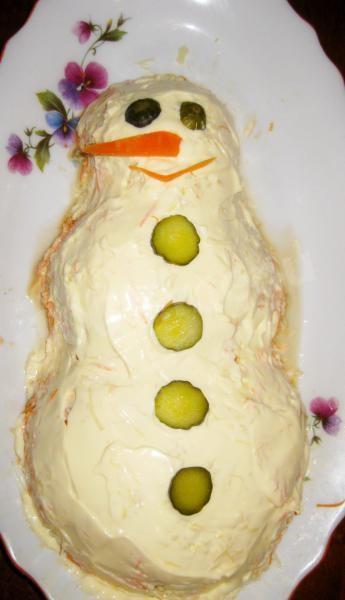 Snowman salad with canned saury
