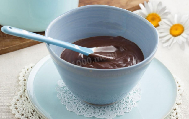 Chocolate custard cocoa cream for cake