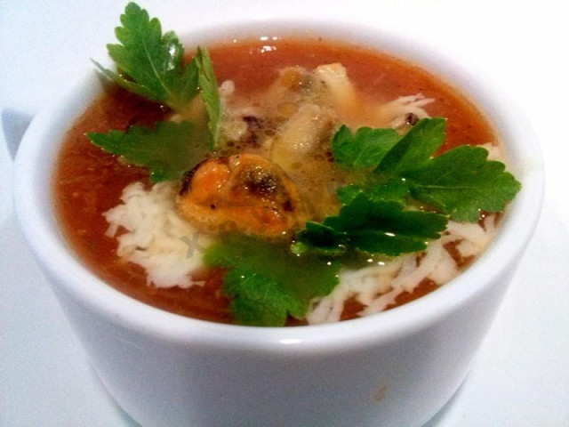 Tomato soup with seafood