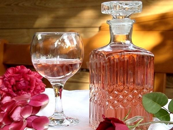 Homemade rose wine