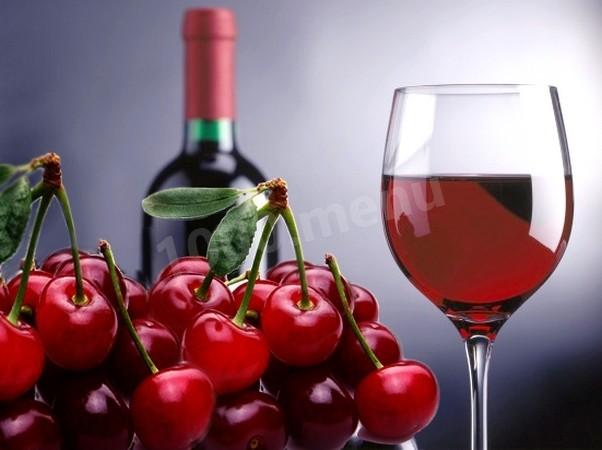 Homemade Cherry wine
