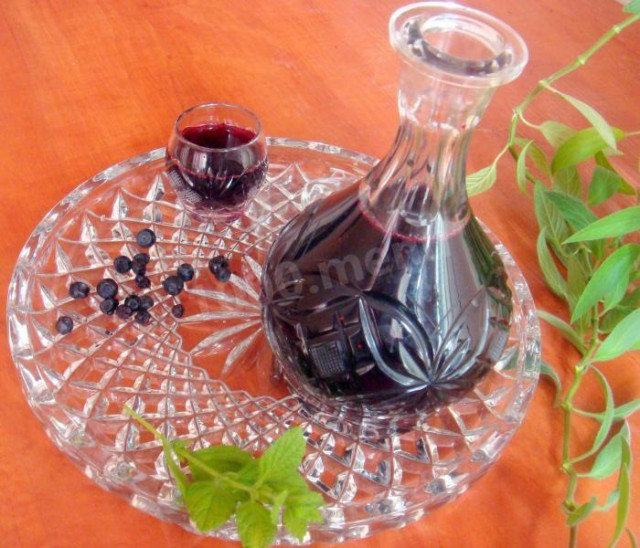 Blueberry liqueur