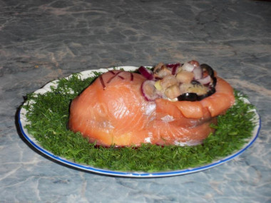 Salad cake with salmon Slipper