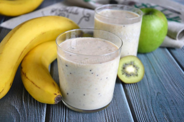 Smoothie apple kiwi banana in a blender