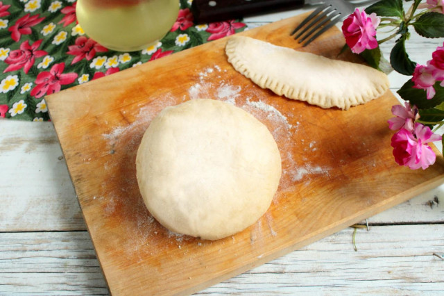 Custard dough for chebureks on boiling water