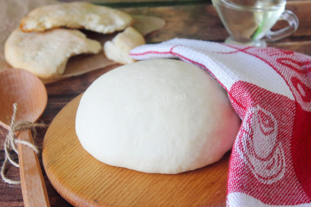 Pita bread dough at home