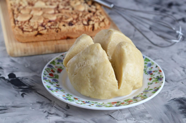 Sour cream pie dough without eggs