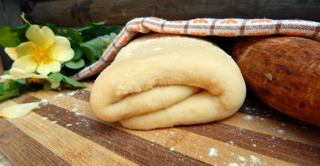 Puff pastry for cheese buns