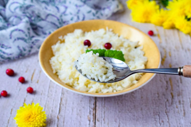 Crumbly rice porridge