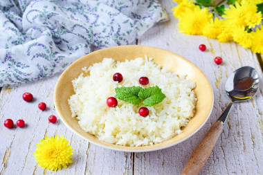 Crumbly rice porridge