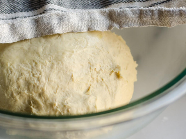 Yeast dough for khachapuri