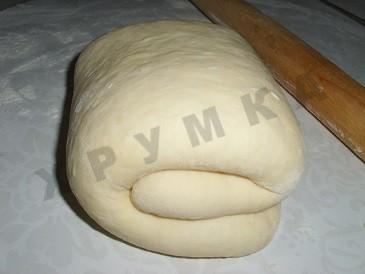 Unleavened yeast-free dough on kefir