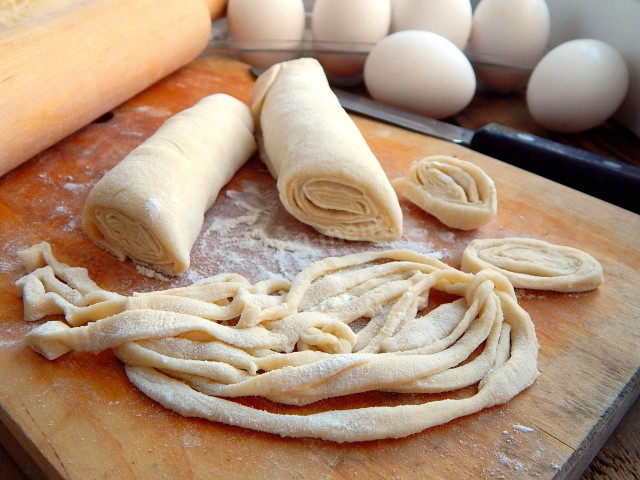 Dough for homemade noodles
