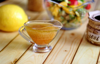 Mustard honey salad dressing