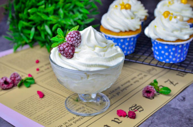 Cream cheese for cream cake with cottage cheese cheese