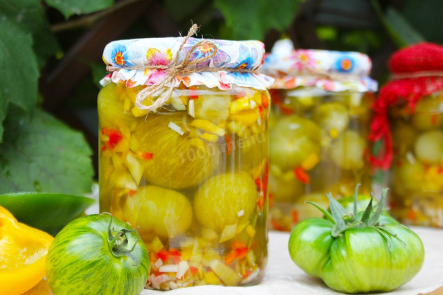 Green tomatoes and bell peppers for winter