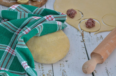 Custard dough on water with egg for cooking