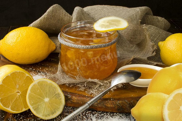 Lemon jam with peel