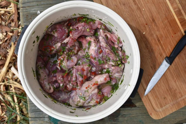 How to marinate nutria meat