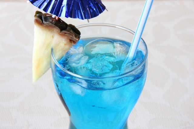 Blue Lagoon cocktail