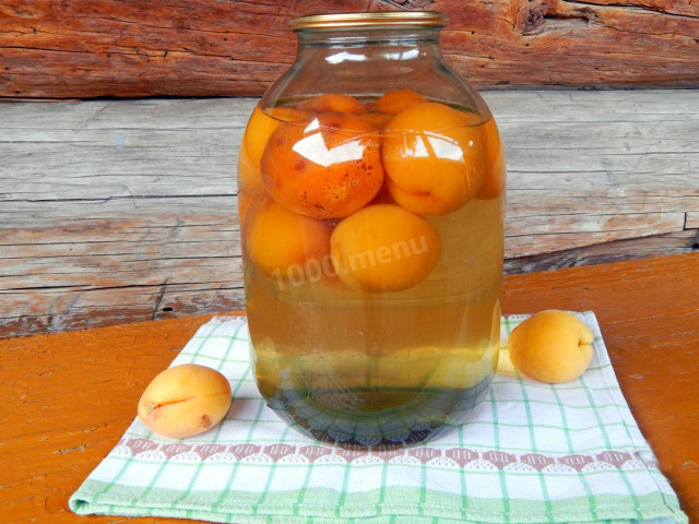 Apricot compote from apricots for 3 liter jar for winter